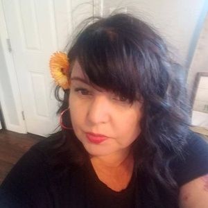 Meet your Posher, Vicki